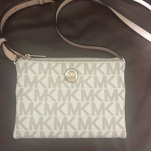 Michael Kors Fulton Crossbody